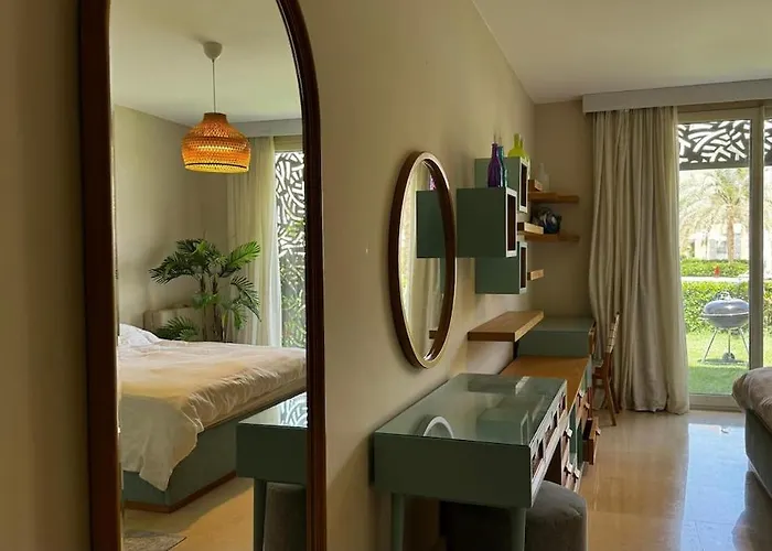 بيت للعطل 2 Bedroom With A Garden Facing The Pool