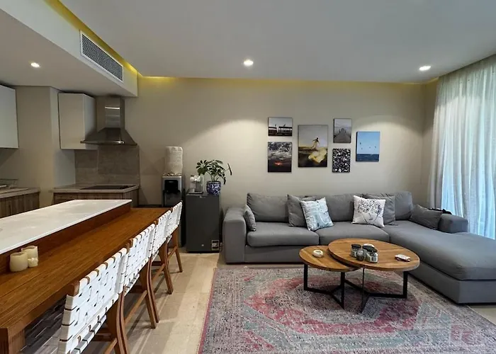 2 Bedroom With A Garden Facing The Pool *