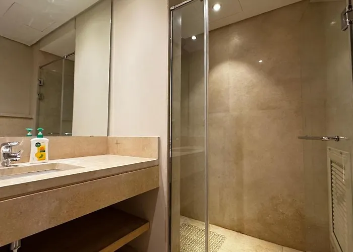 2 Bedroom With A Garden Facing The Pool
