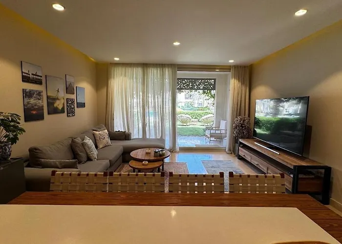 2 Bedroom With A Garden Facing The Pool * الغردقة